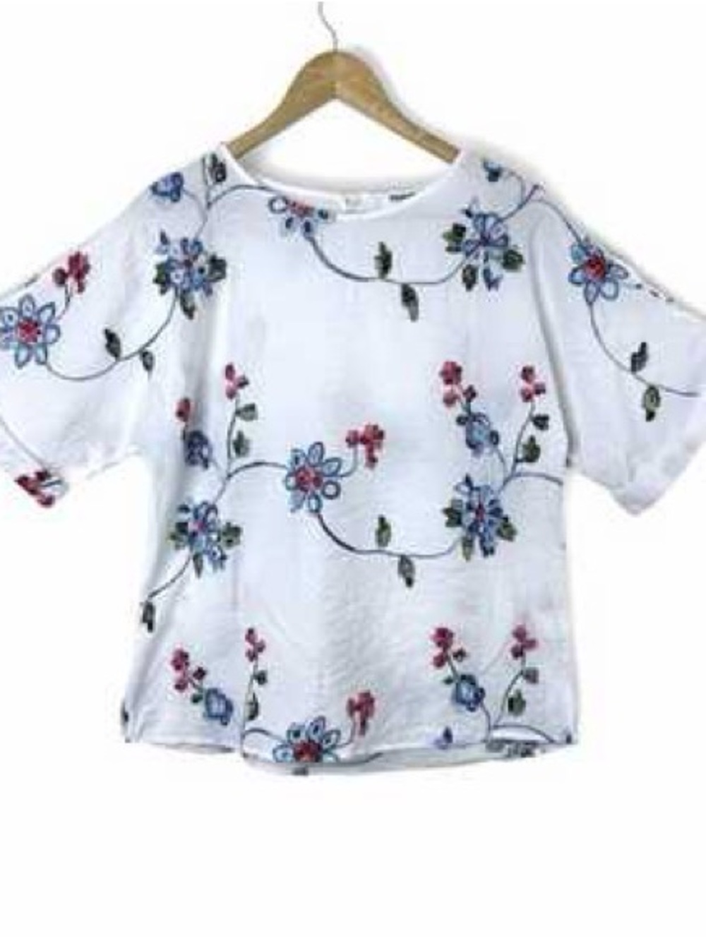 White Floral Embroidered Tunic Top